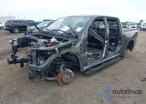 2024 Ram 1500 Laramie 4X4 5'7 Box из США, поврежденный, VIN 1C6SRFJT1RN143900